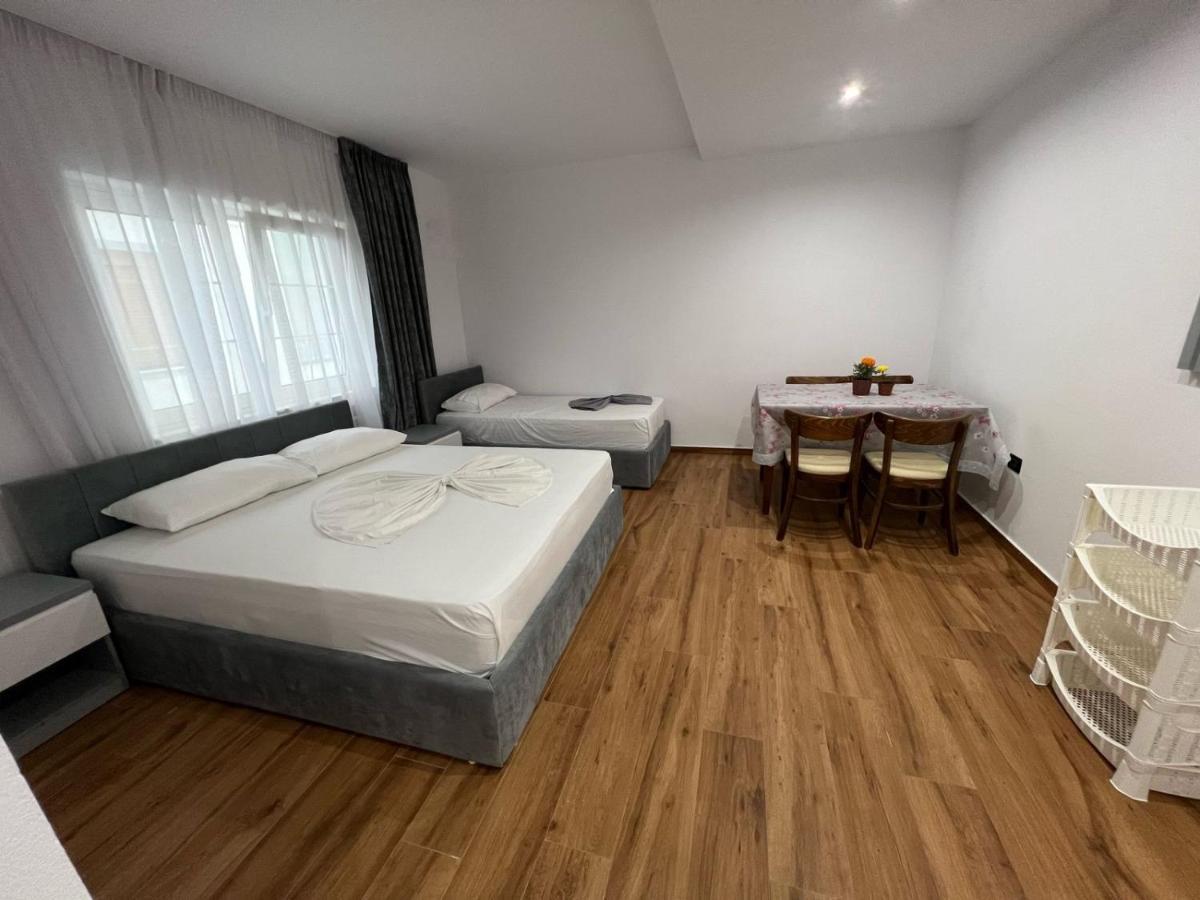 Hotel Vila Herta Durrës 외부 사진