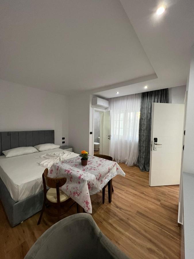 Hotel Vila Herta Durrës 외부 사진