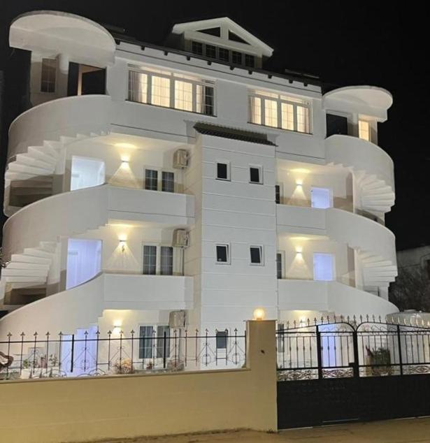 Hotel Vila Herta Durrës 외부 사진